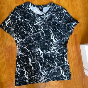 H&M lightning t-shirt!